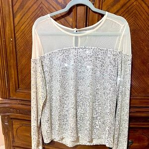 Boutique NWT sequin top, sz large